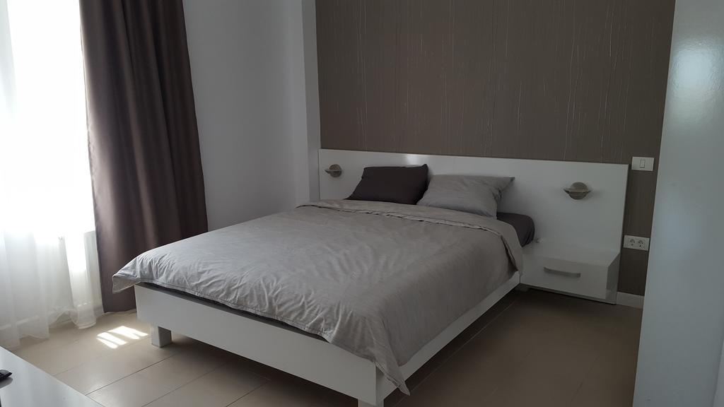 Le Reve Apartment Mamaia Nord Exteriör bild