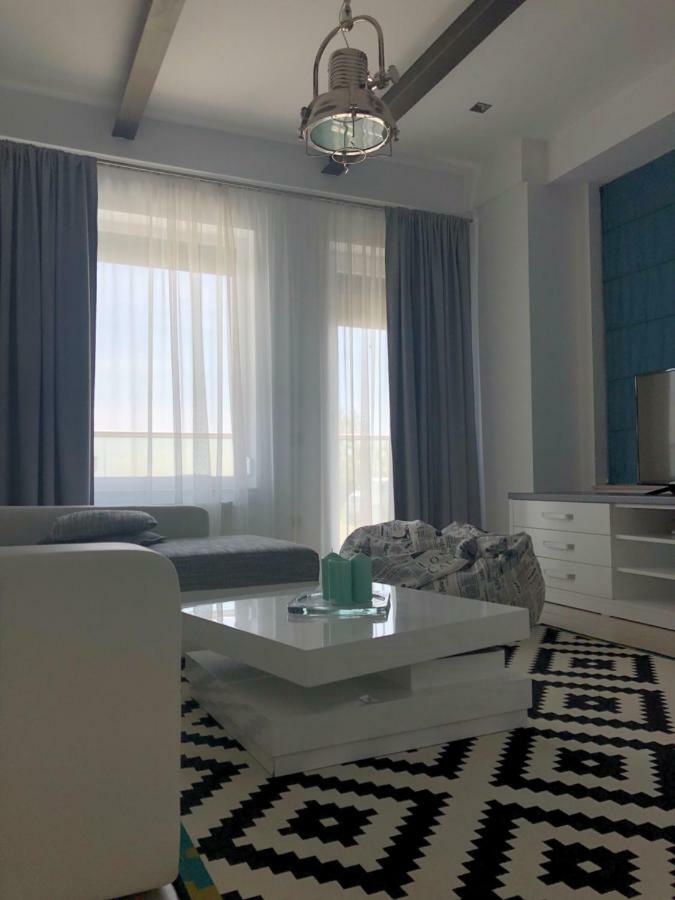 Le Reve Apartment Mamaia Nord Exteriör bild